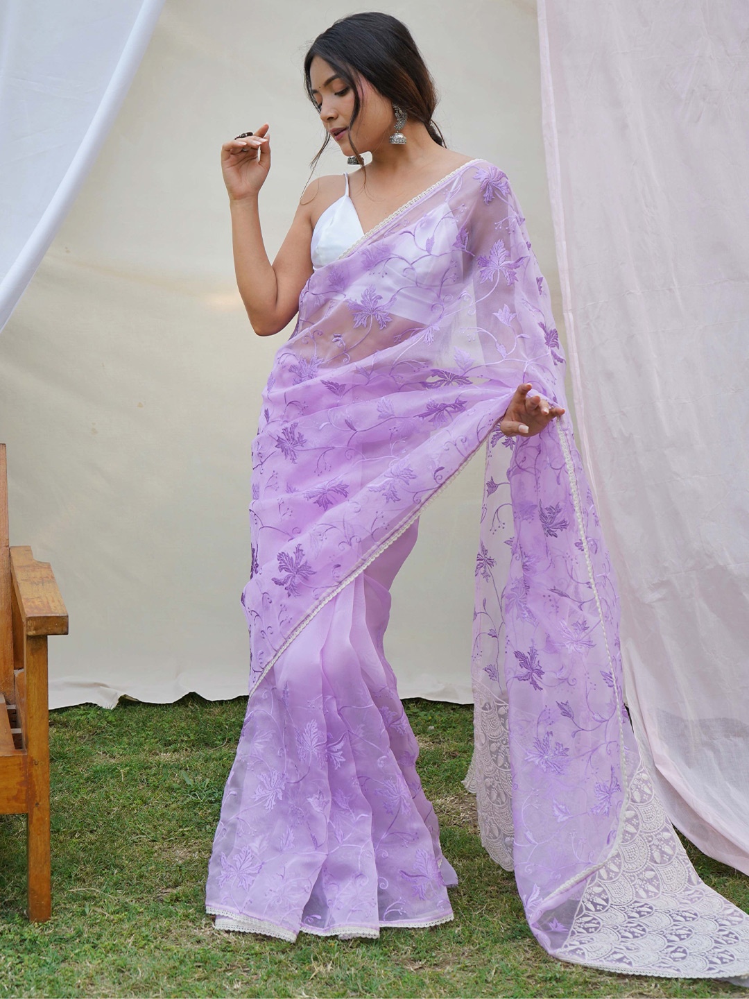 

VAMSEE Floral Embroidered Organza Saree, Lavender