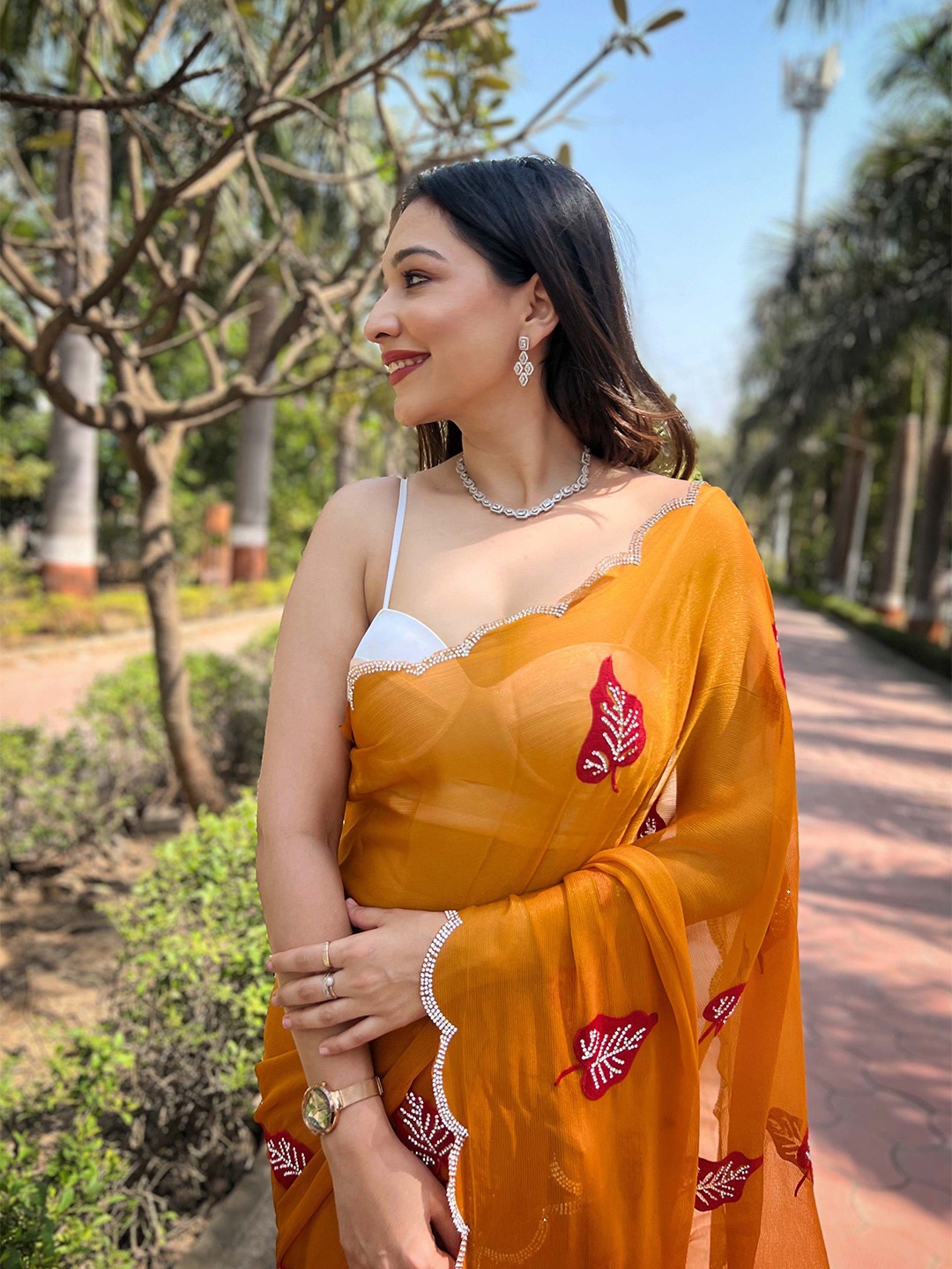 

VAMSEE Floral Beads and Stones Saree With Blouse Piece, Orange