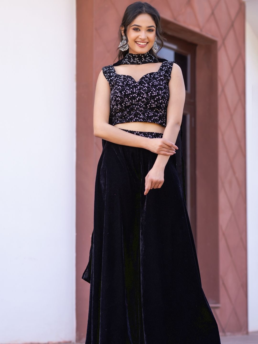 

HOUSE OF JAMOTI Floral Embroidered Thread Work Velvet Top with Sharara & With Dupatta, Black