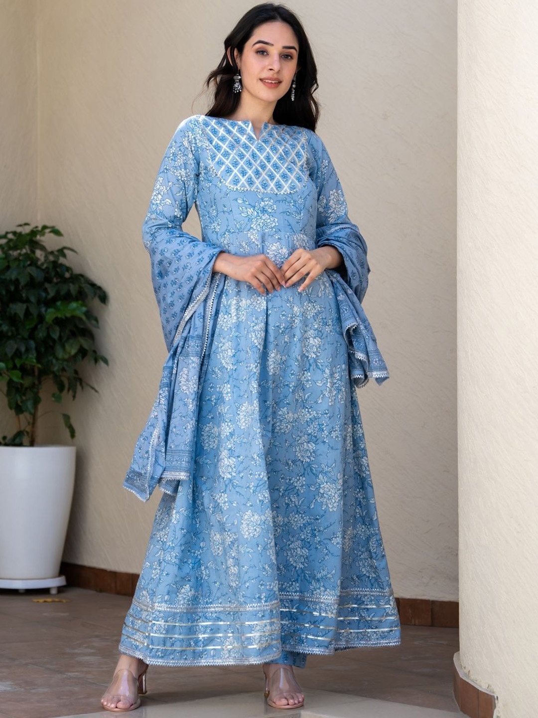 

HOUSE OF JAMOTI Printed Gotta Patti Pure Cotton Anarkali Kurta With Trousers & Dupatta, Blue