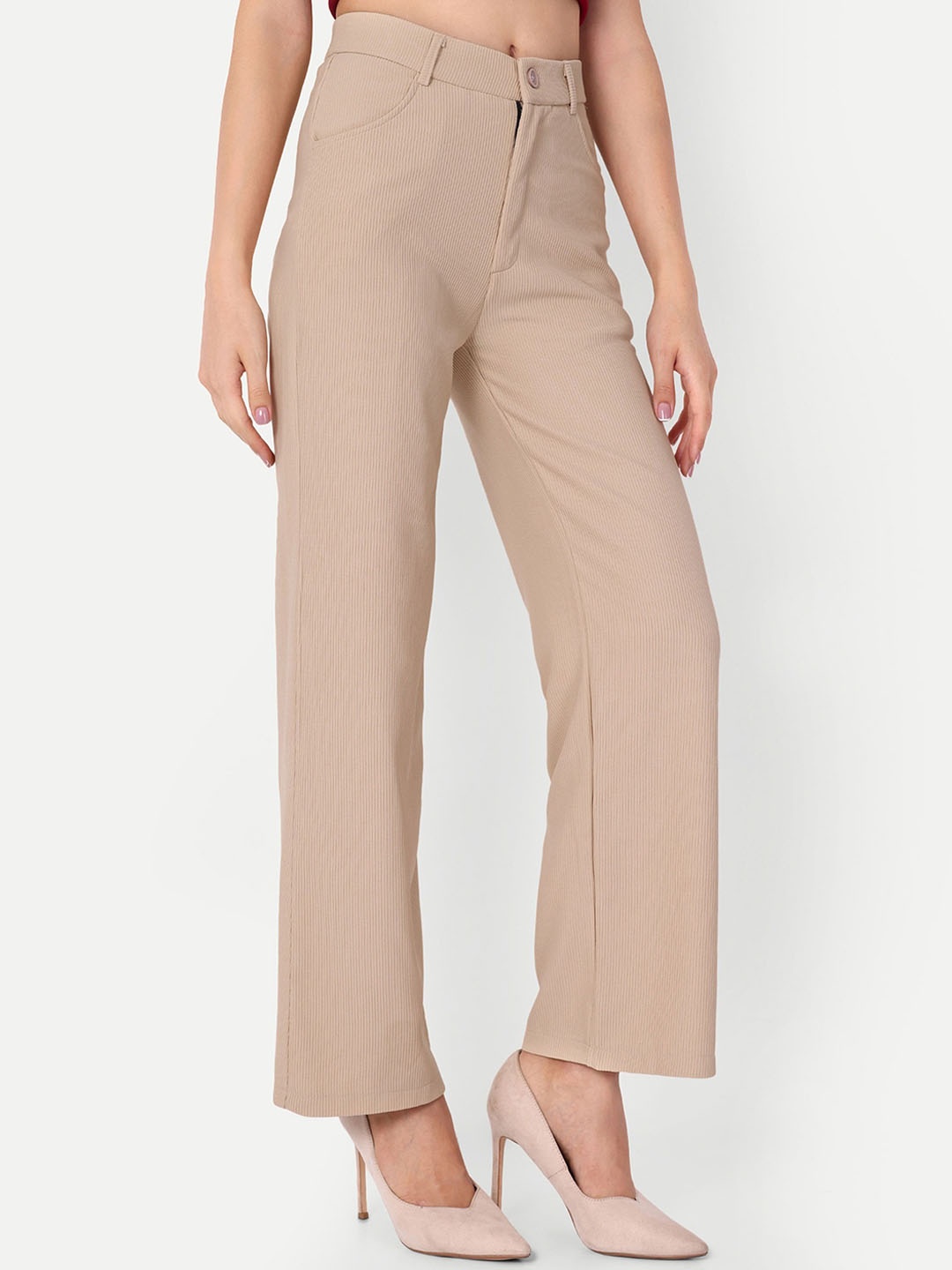 

FNOCKS Women Relaxed Straight Fit High-Rise Flat-Front Trousers, Beige