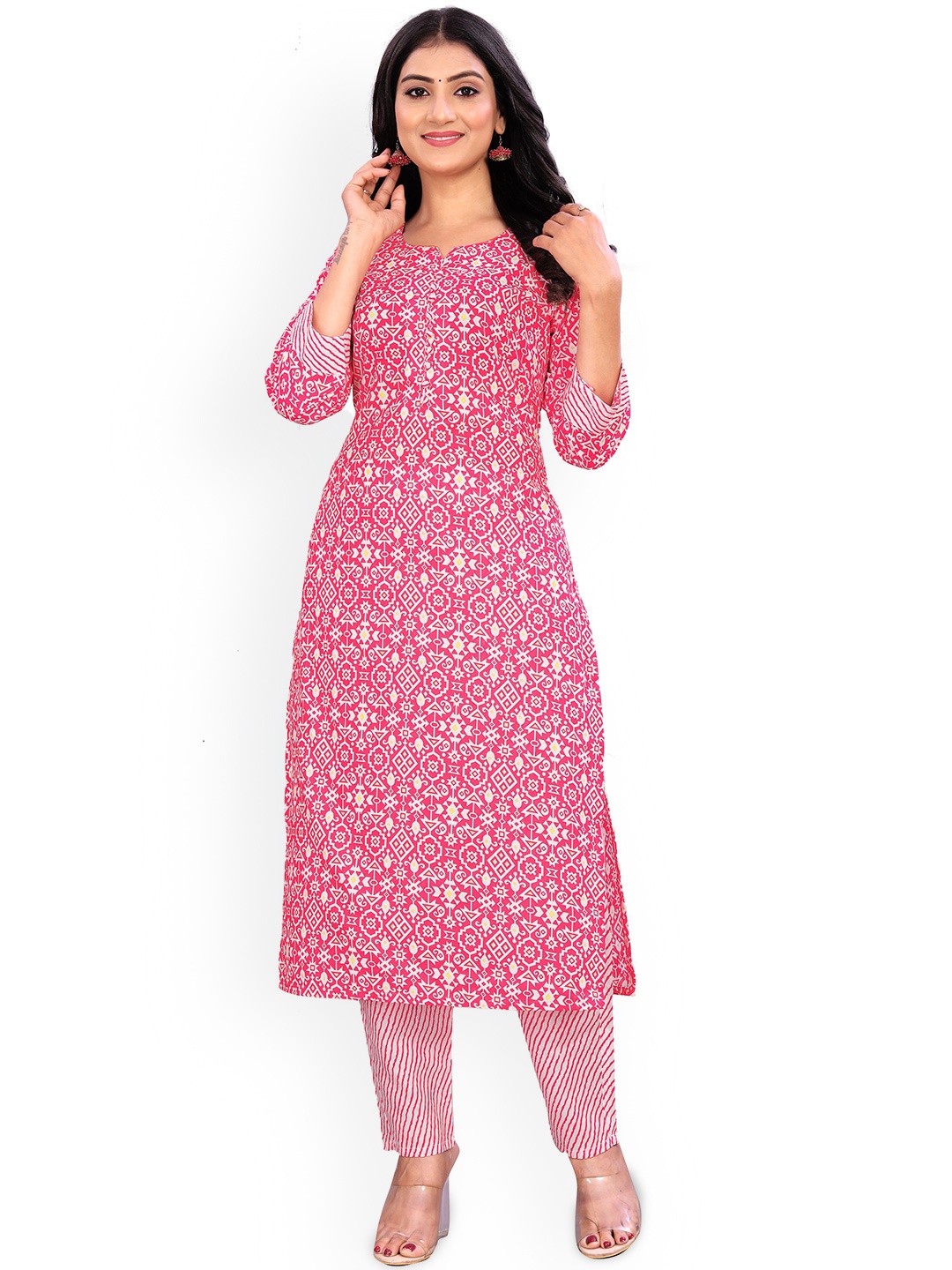 

VIRICA Ethnic Motifs Printed Notch Neck Straight Kurta with Trousers, Pink
