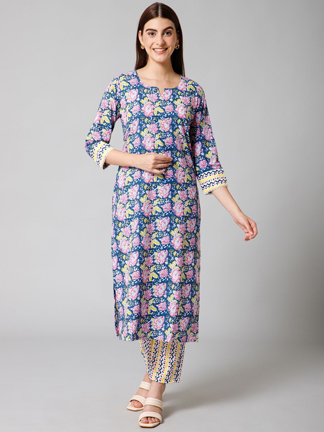 

VIRICA Women Floral Printed Regular Kurta with Trousers, Blue