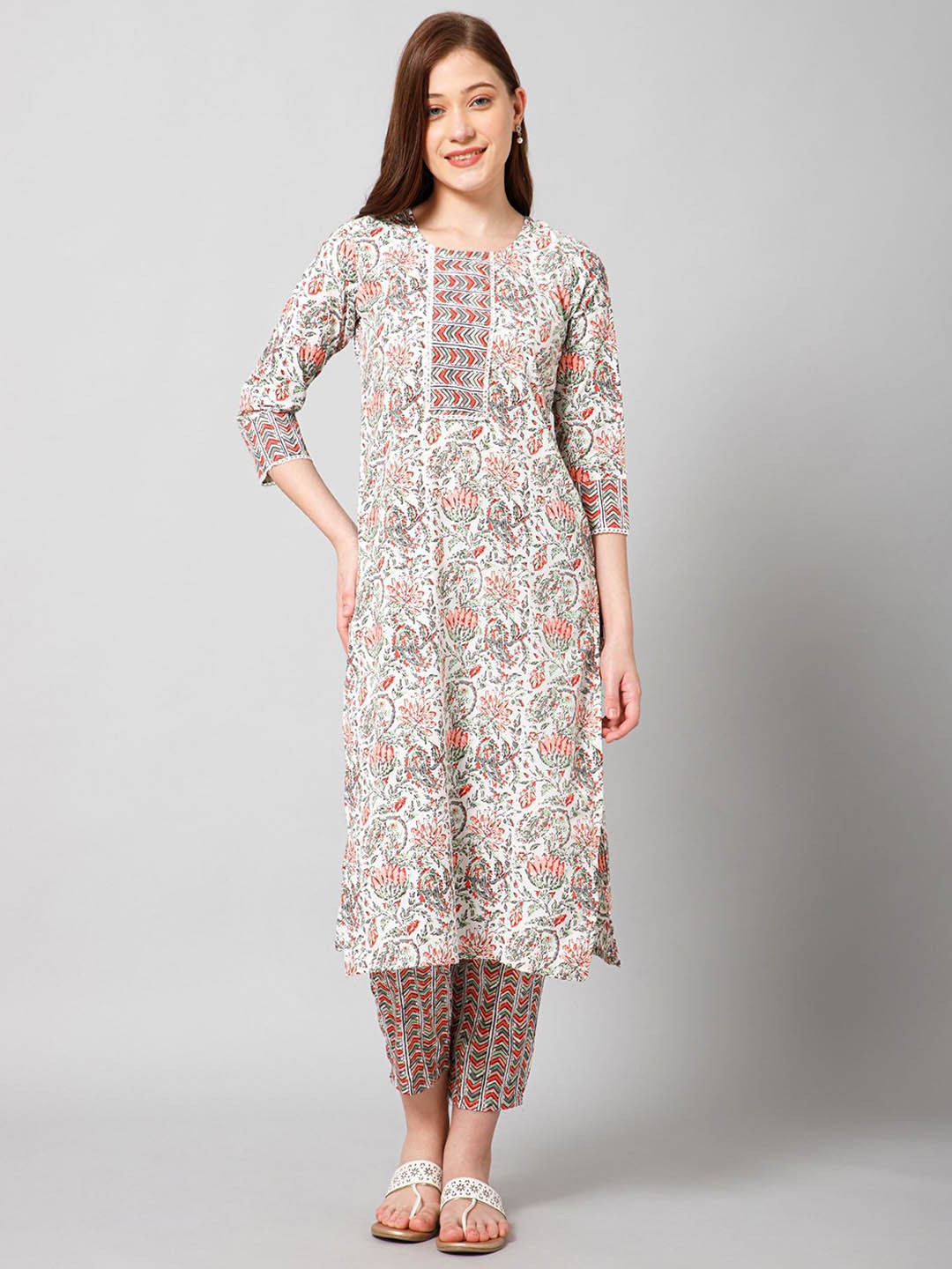 

VIRICA Floral Printed Notch Neck Linen Cotton Straight Kurta With Trousers, Cream