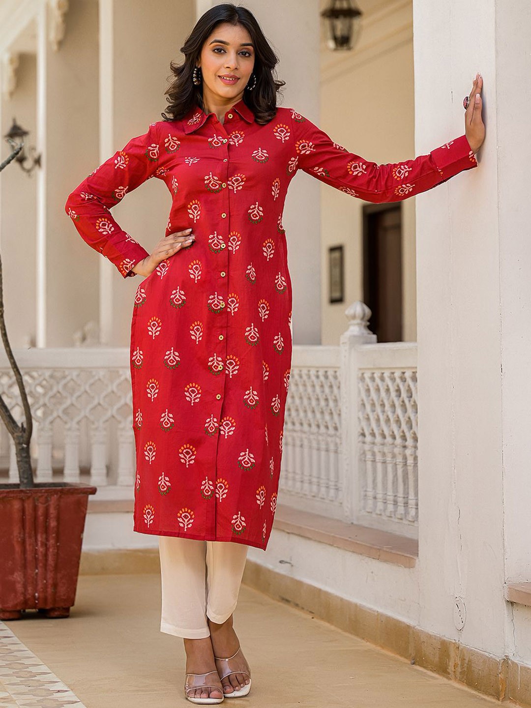 AKS Ethnic Motifs Printed Shirt Collar Kurta, Red