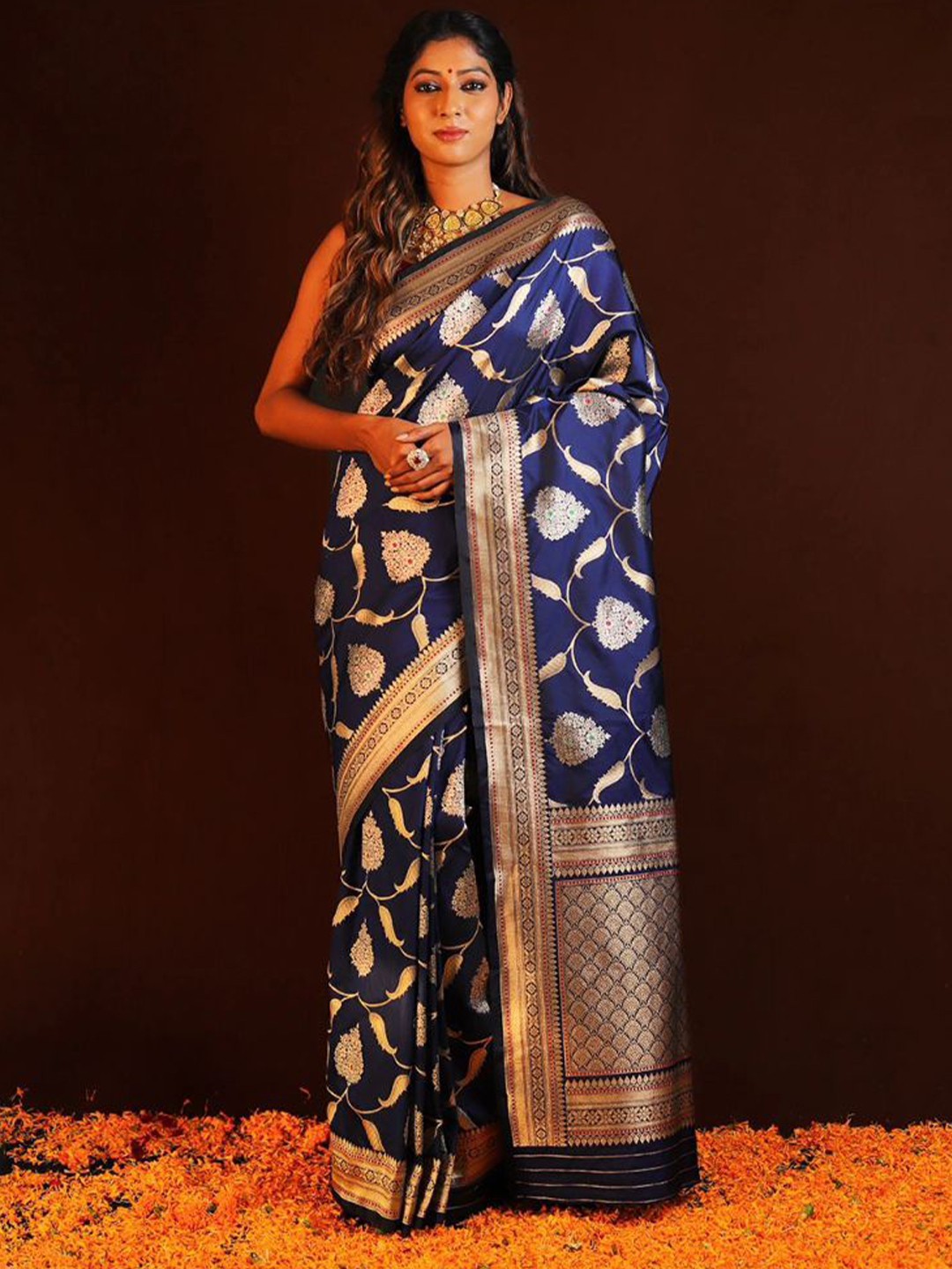 

nirja Fab Ethnic Motif Zari Woven Banarasi Saree, Navy blue