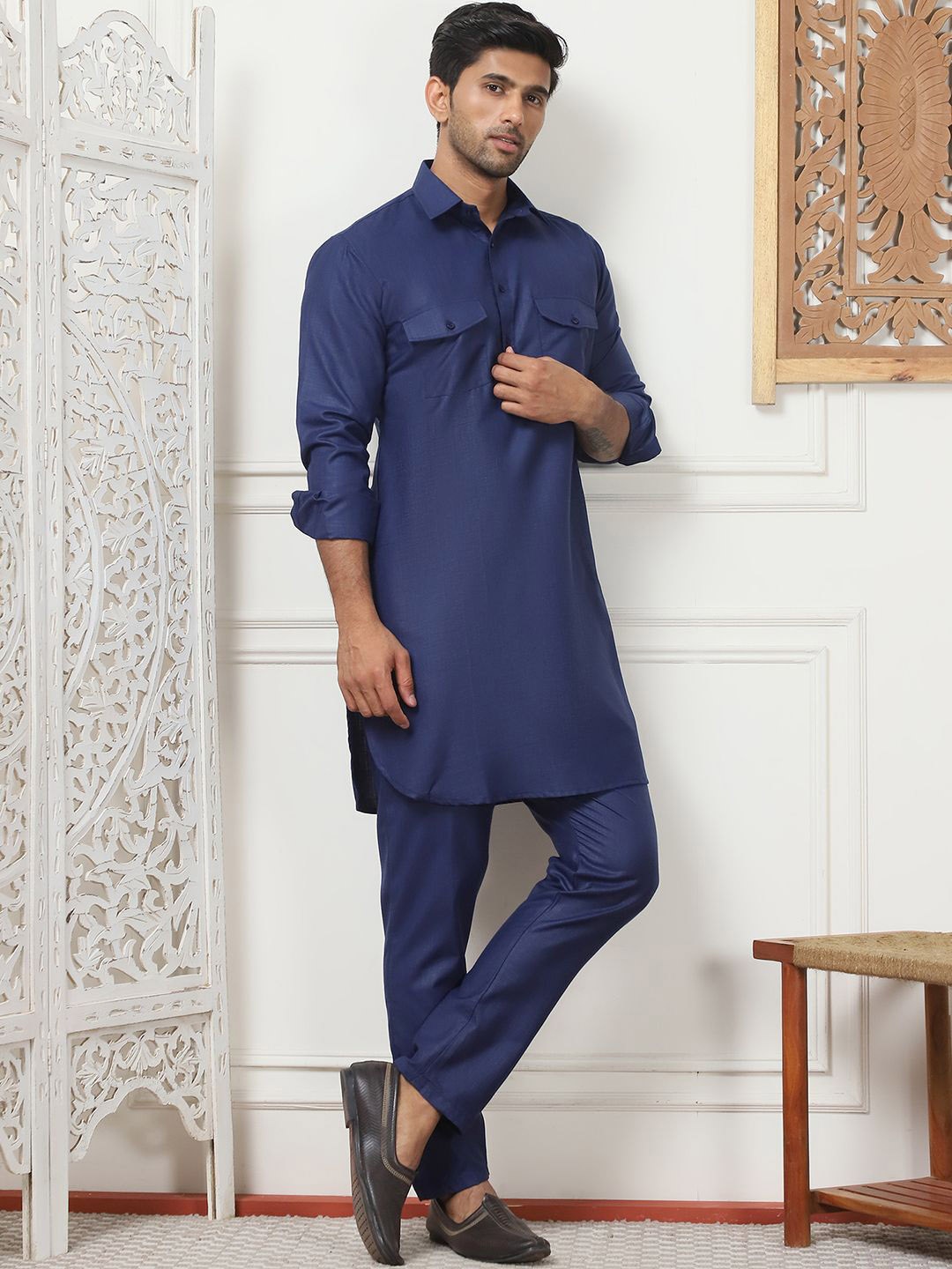 

Anouk Navy Blue Shirt Collar Pathani Kurta with Pyjamas