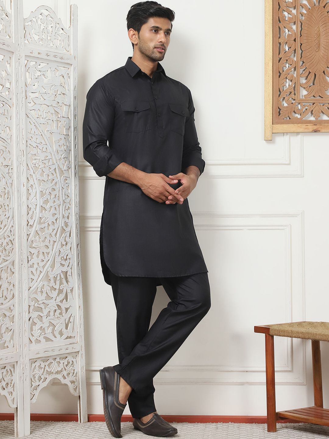 

Anouk Regular Kurta with Pyjamas, Black