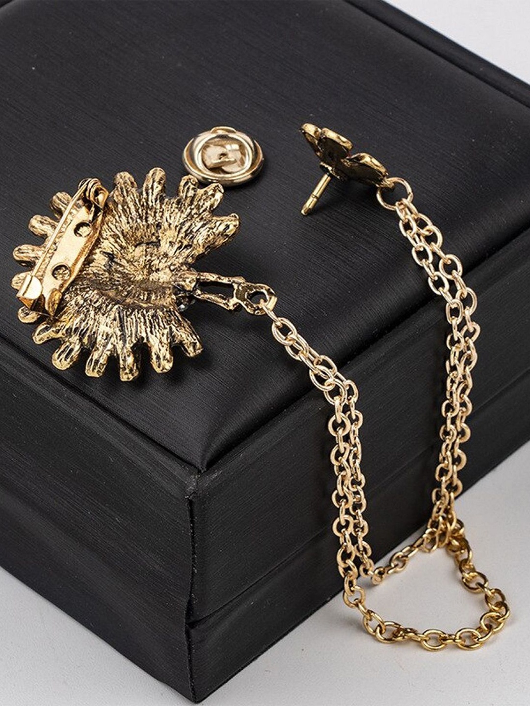 

SYGA Men Stones Studded Tassel Peacock Shaped Brooch With Chain, Gold