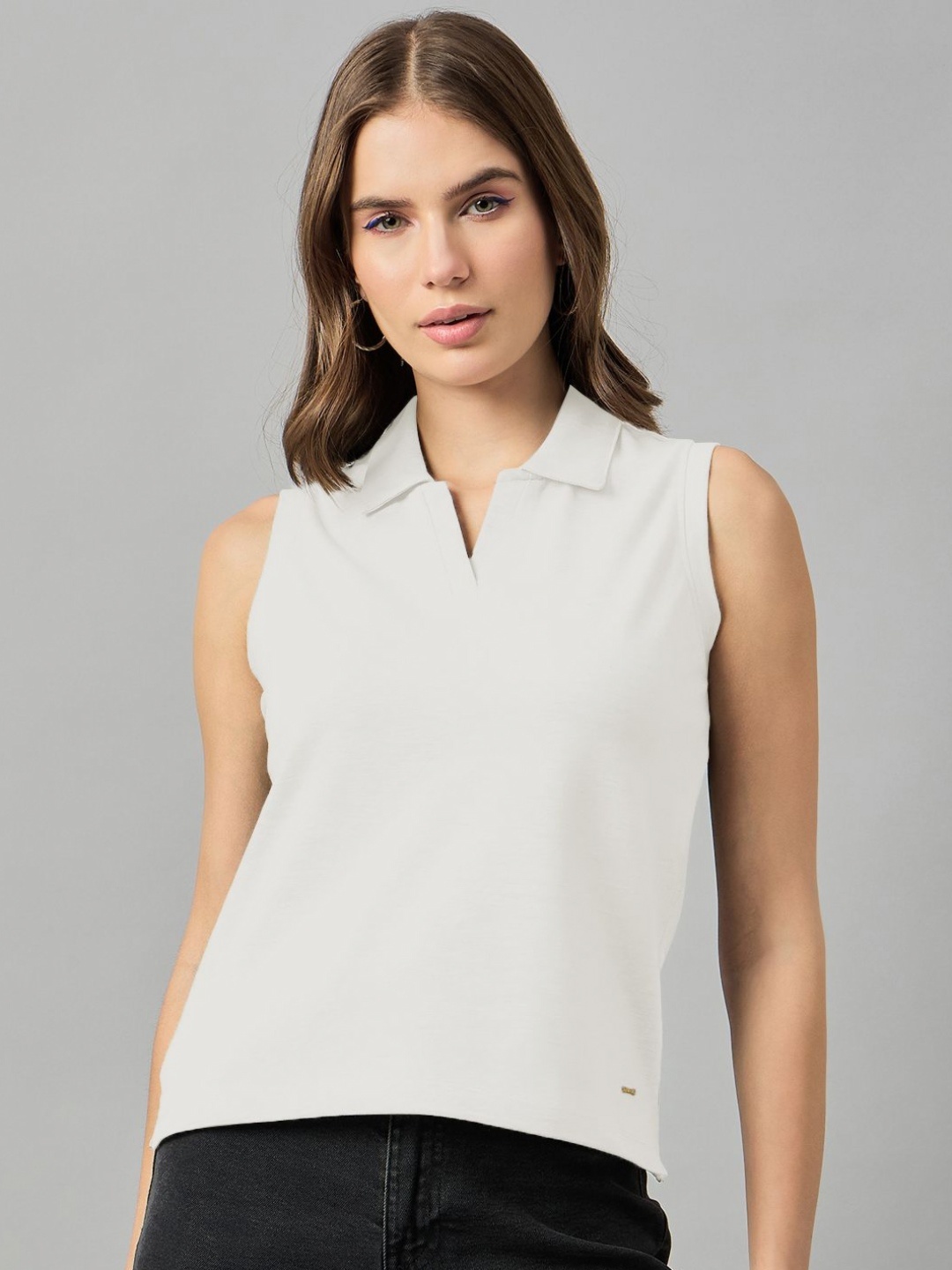 

FEMEA Women Solid Polo Collar T-shirt, White