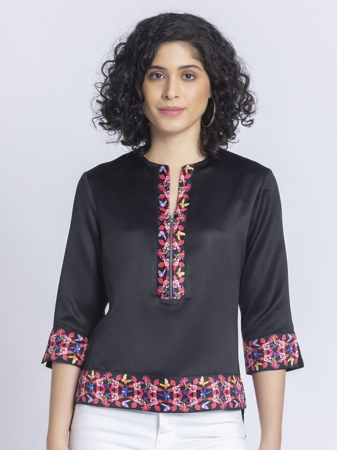 

SHAYE Women Tie-Up Neck Satin Top, Black