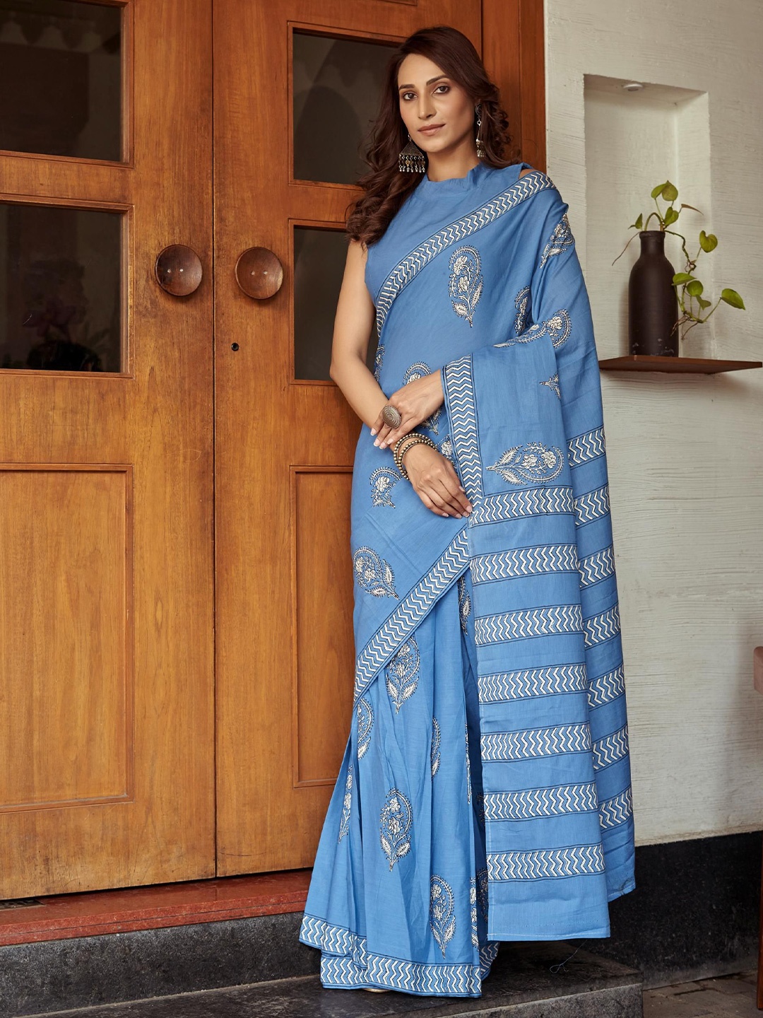 

Kalista Ethnic Motif Pure Cotton Ready to Wear Bagru Saree, Blue