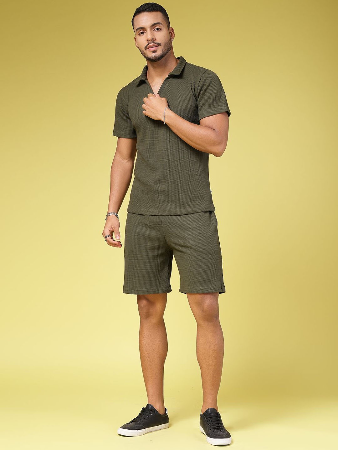 

Rigo Men Solid Pure Cotton Waffle Co-ord Set, Olive