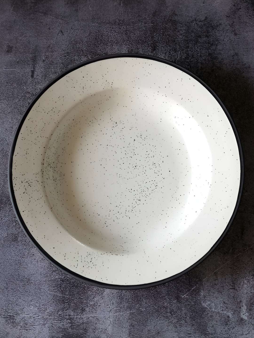 

Lupaava White Ceramic Microwave Safe Paste Plate