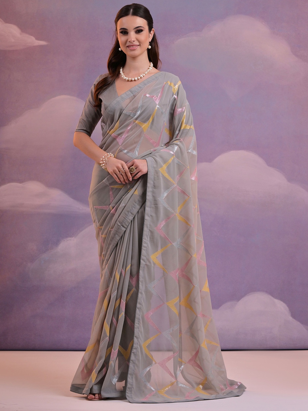 

Manu Designer Sequinned Embellished Pure Georgette Saree, Grey