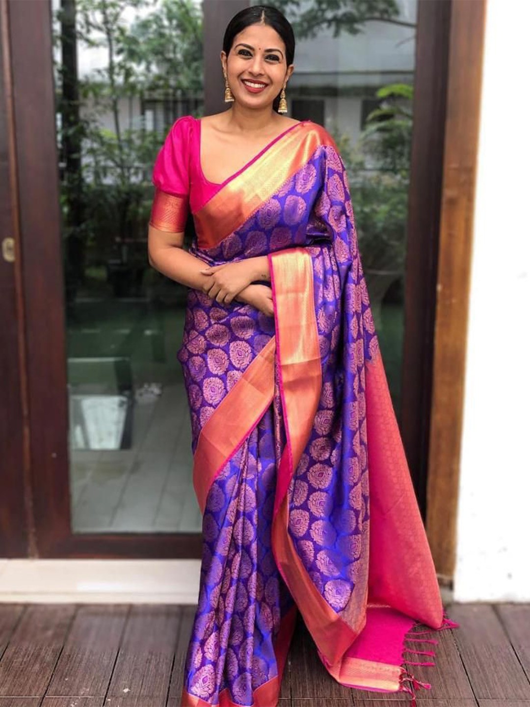 

revika Woven Design Zari Pure Silk Kanjeevaram Saree, Blue