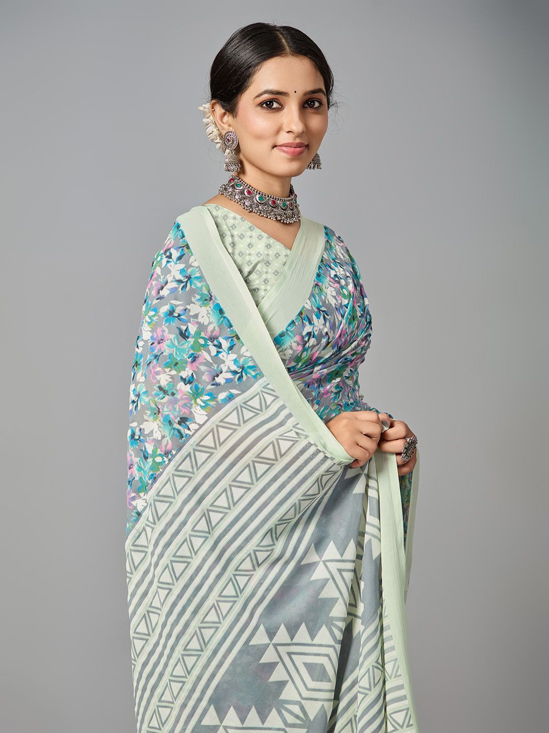 

NIRMAL CREATION Ethnic Motifs Solid Border Saree, Grey