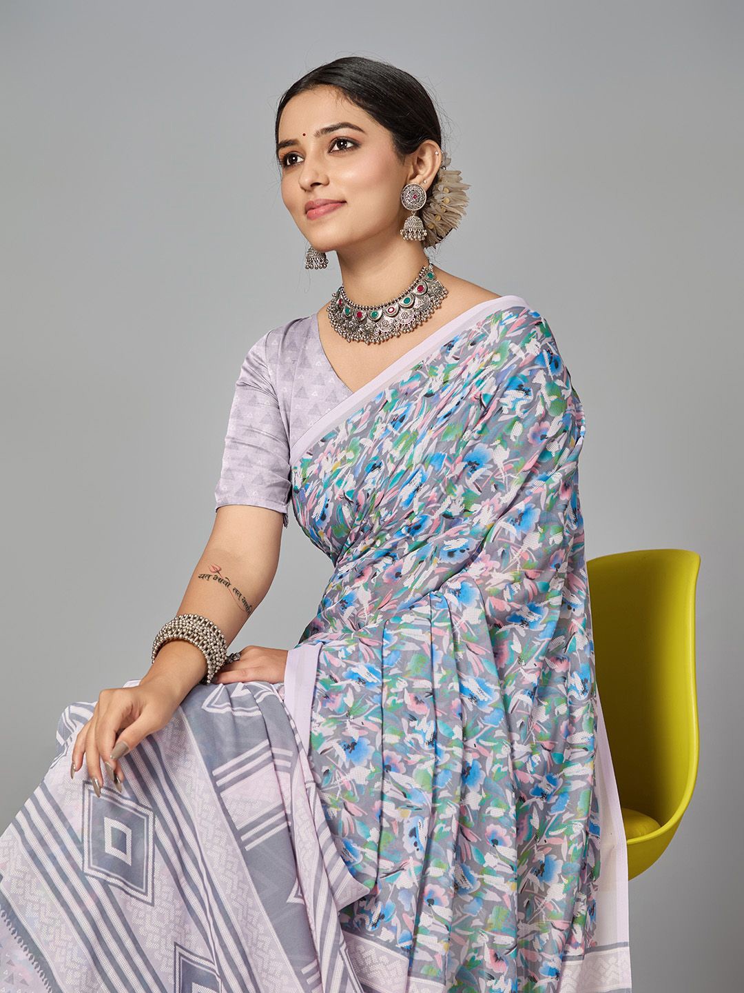 

NIRMAL CREATION Floral Solid Border Saree, Purple