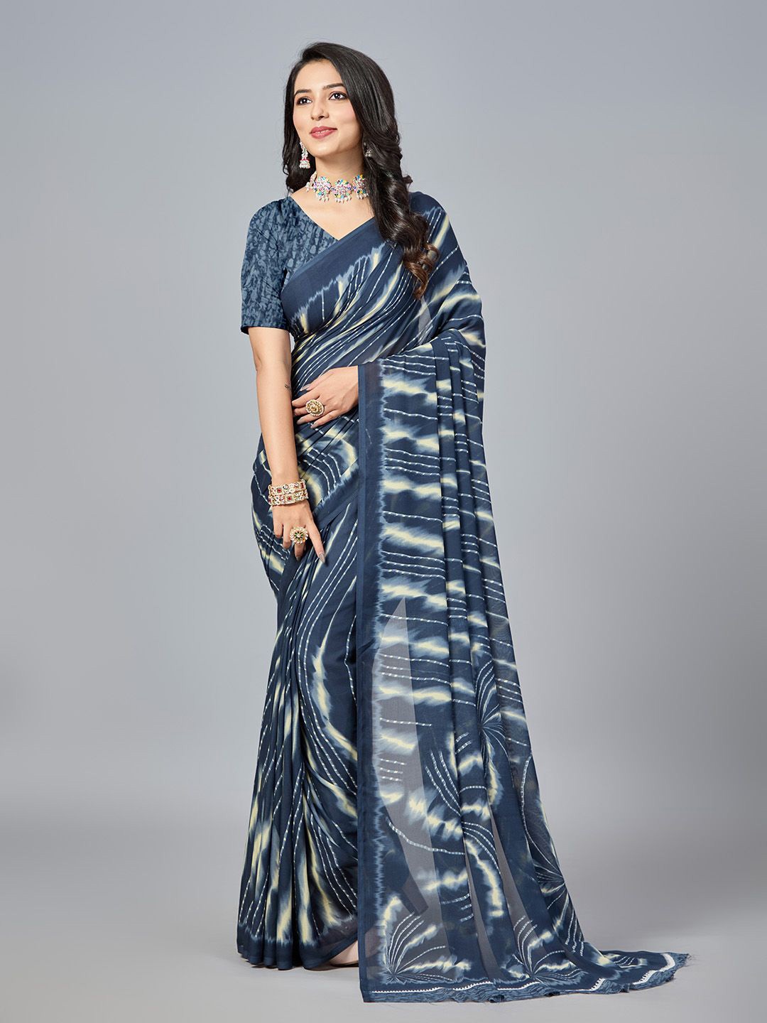 

NIRMAL CREATION Striped Saree with Blouse, Navy blue
