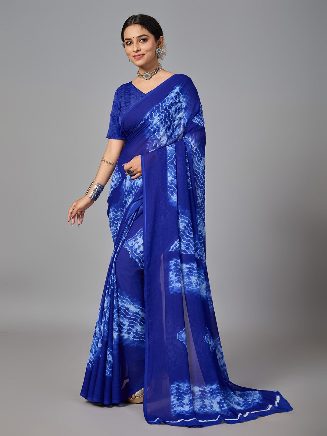 

NIRMAL CREATION Tie and Dye Saree With Blouse Piece, Blue