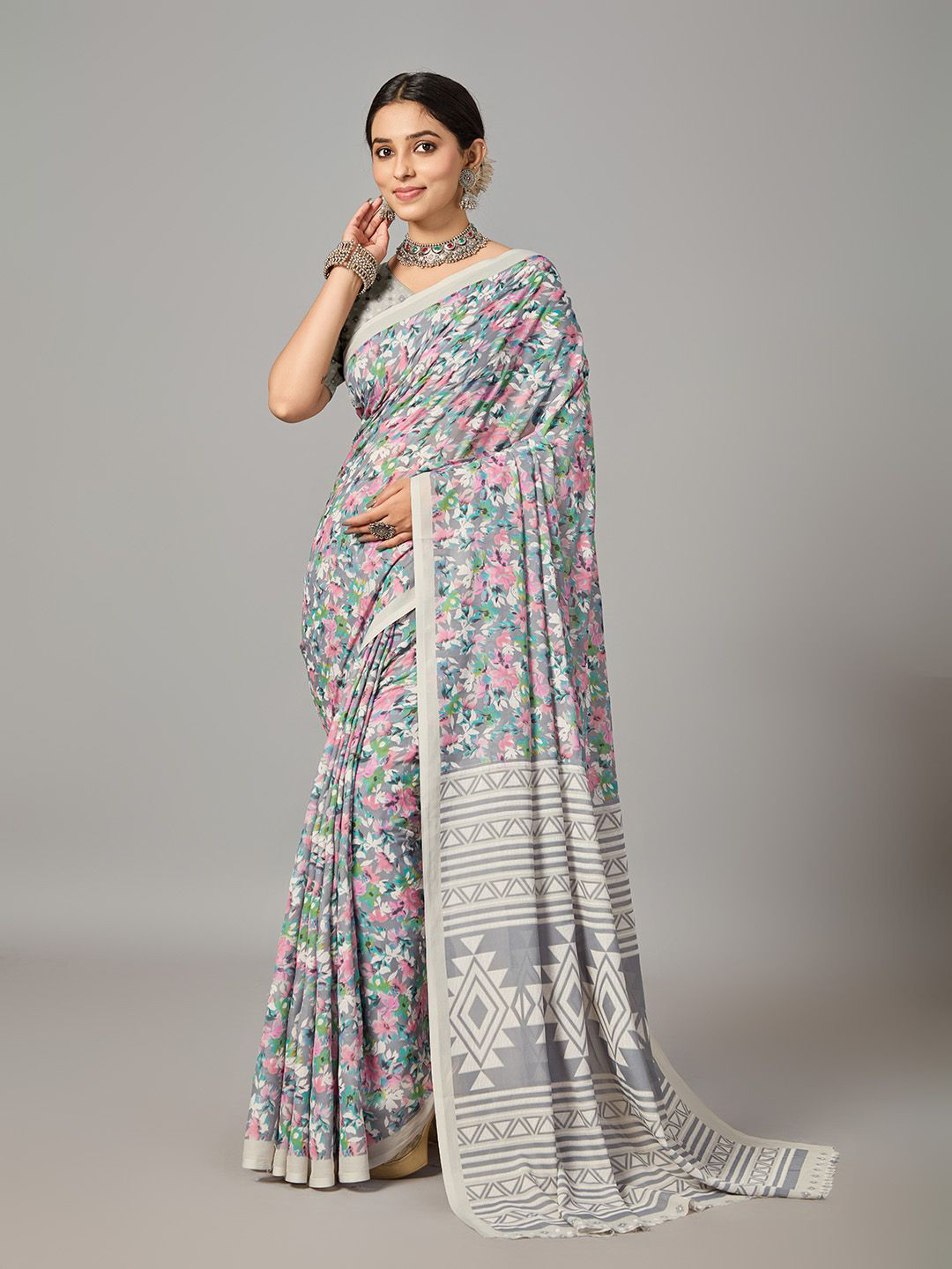 

NIRMAL CREATION Floral Printed Saree, Grey