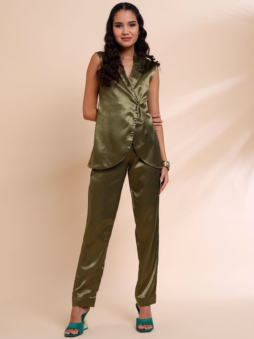 

RIRASA Lapel Collar Acrylic Top With Trousers, Green
