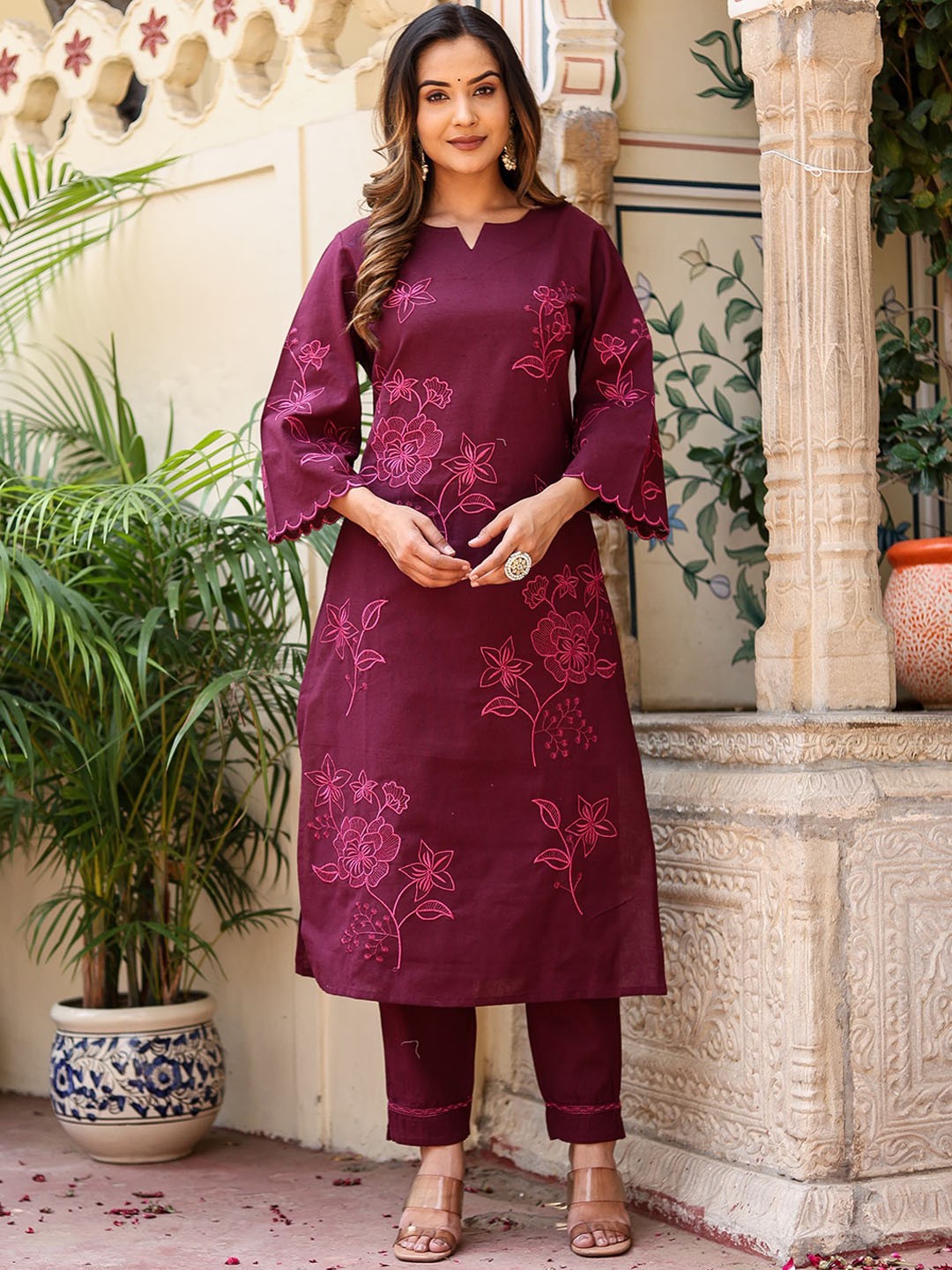 

Chandbaali Floral Embroidered Thread Work Pure Cotton Straight Kurta with Trousers, Maroon