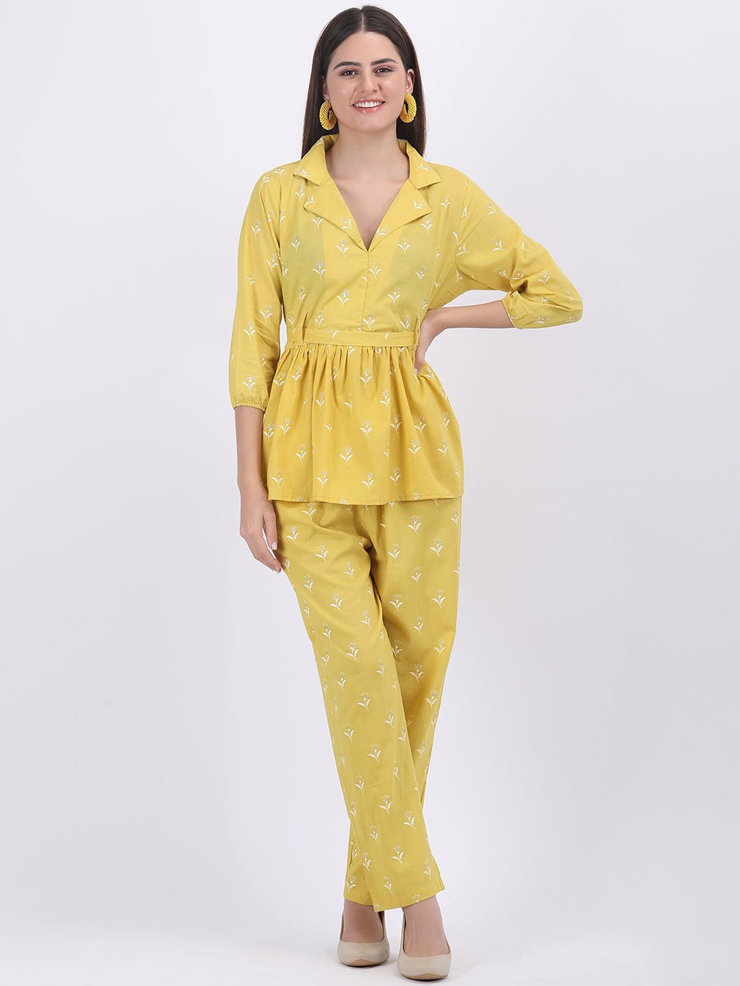 

THE FAMILIAR HANDICRAFTS Floral Printed Shirt Collar Top & Trousers, Yellow