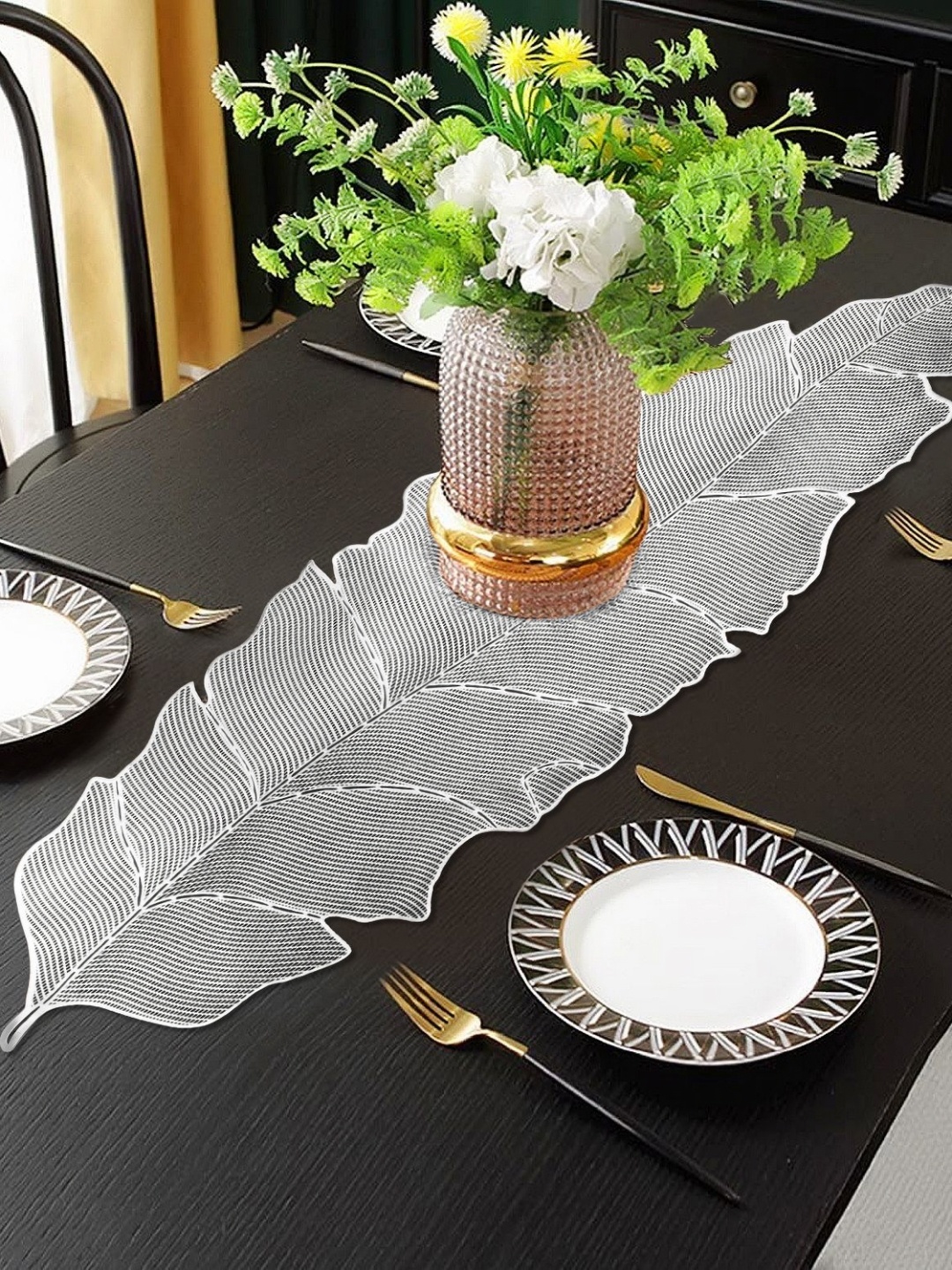 

LooMantha Silver Toned Kela Patta Table Runner