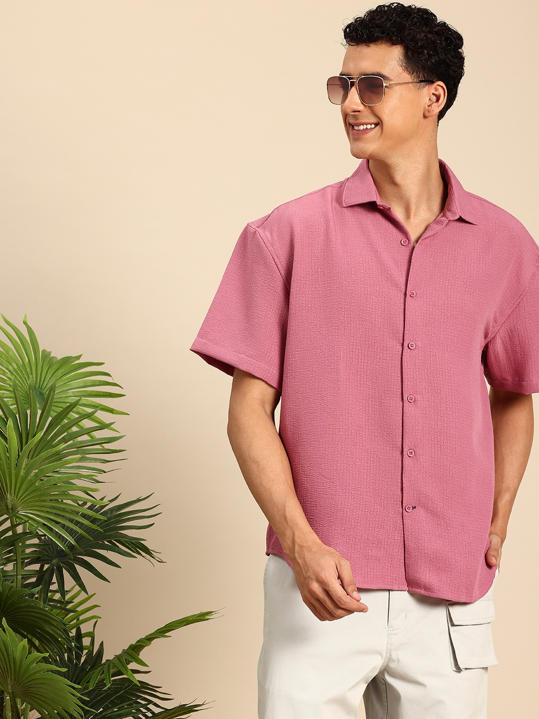 

Mast & Harbour Men Textured Relaxed Fit Casual Shirt, Pink