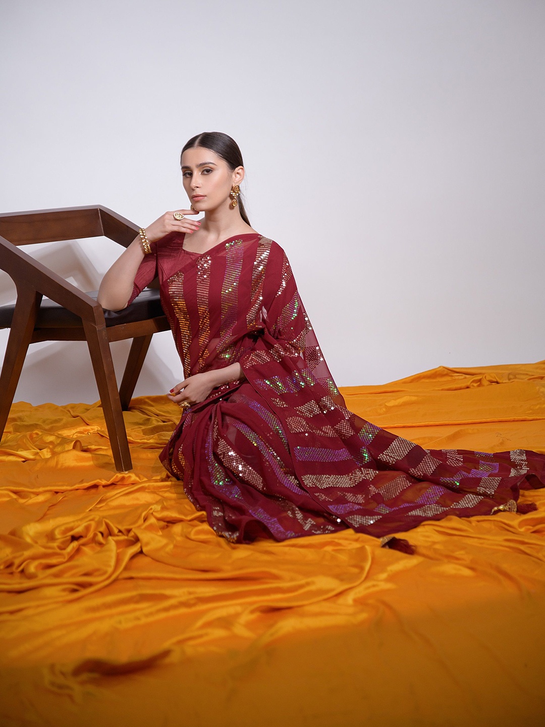 

KALINI Women Ethnic Motifs Sequinned Pure Georgette Heavy Work Saree, Red