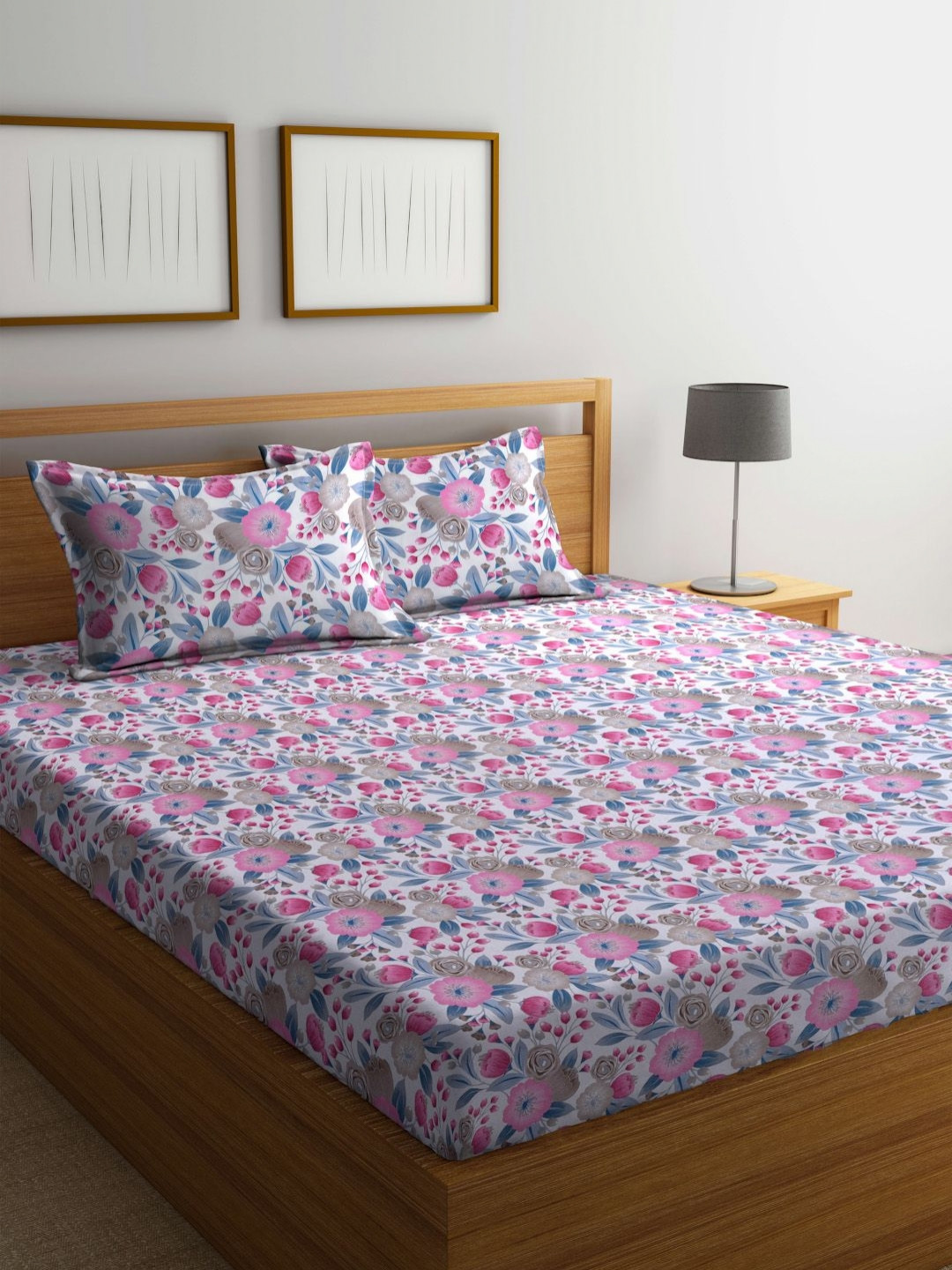 

BOMBAY DYEING Pink & White Printed 120 TC Pure Cotton King Bedsheet With 2 Pillow Covers