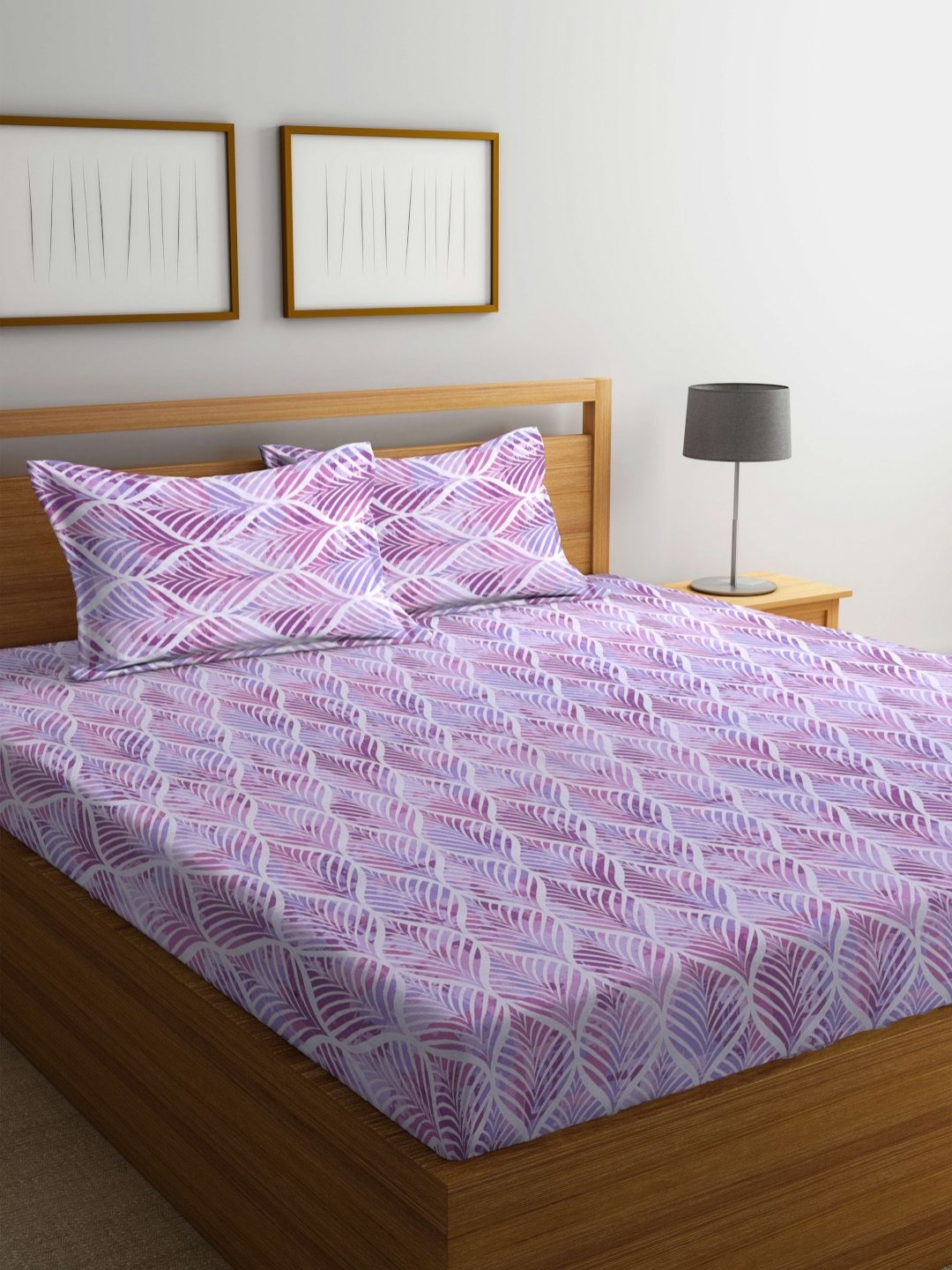 

BOMBAY DYEING Purple & White Ethnic Motifs 120 TC King Bedsheet with 2 Pillow Covers