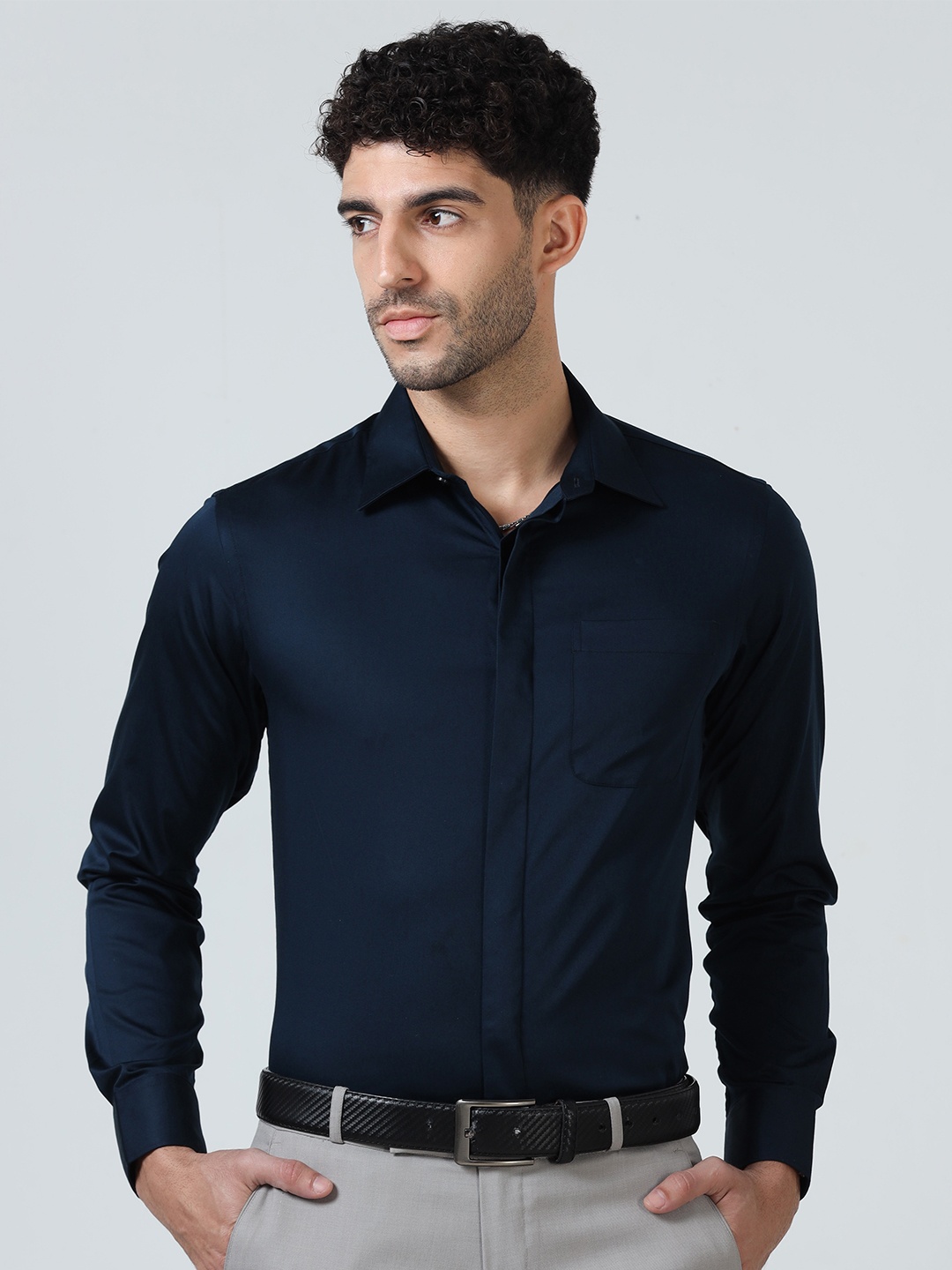 

THE FORMAL CLUB Men Concealed Placket Formal Shirt, Navy blue