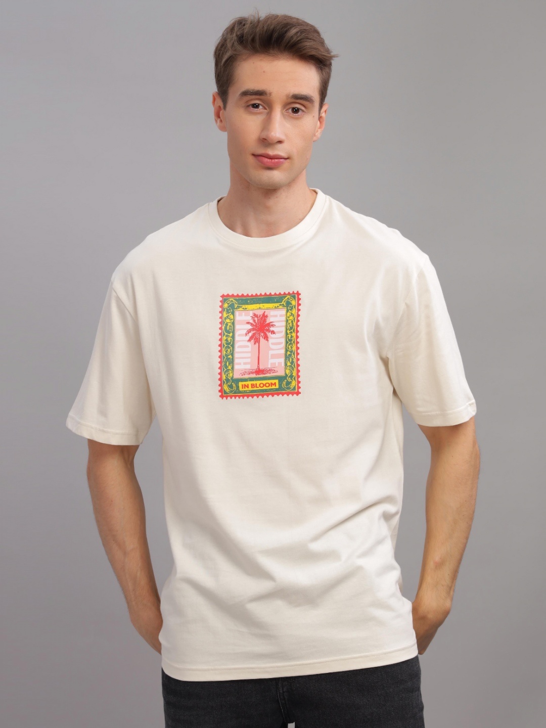 

TOMHIDDLE Men Printed Pockets T-shirt, White