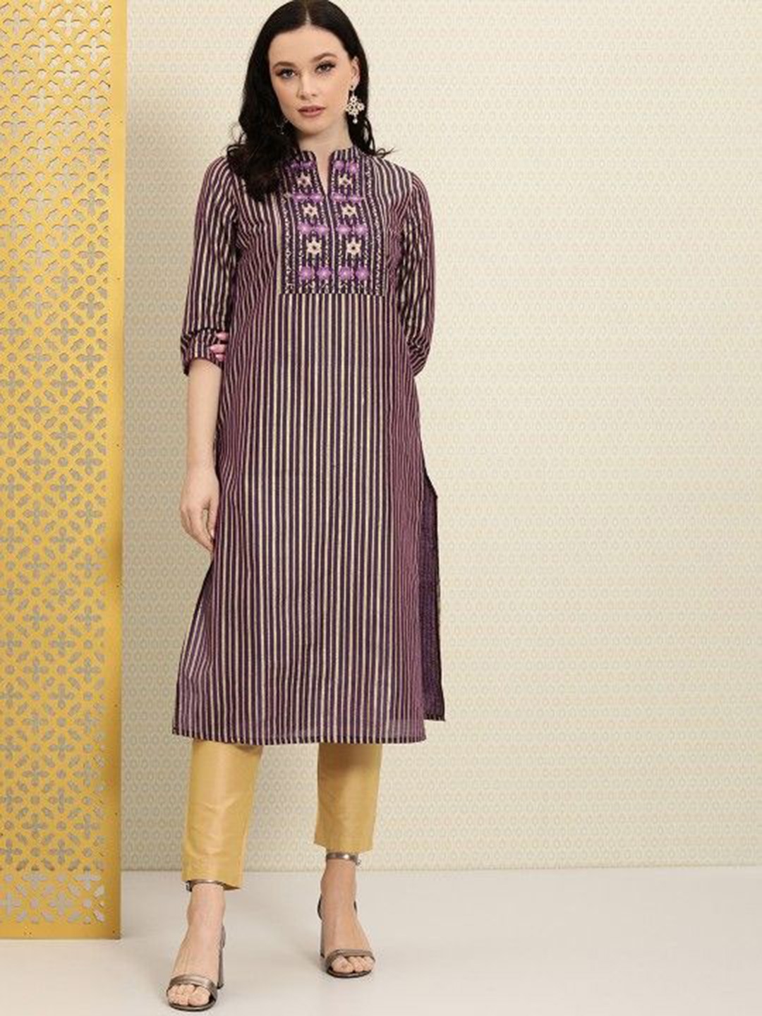 

House of Pataudi Striped Mandarin Collar Straight Kurta, Purple