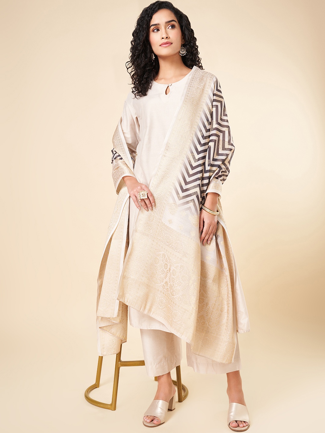 

RANGMANCH BY PANTALOONS Regular A-Line Kurta with Trousers & With Dupatta, White