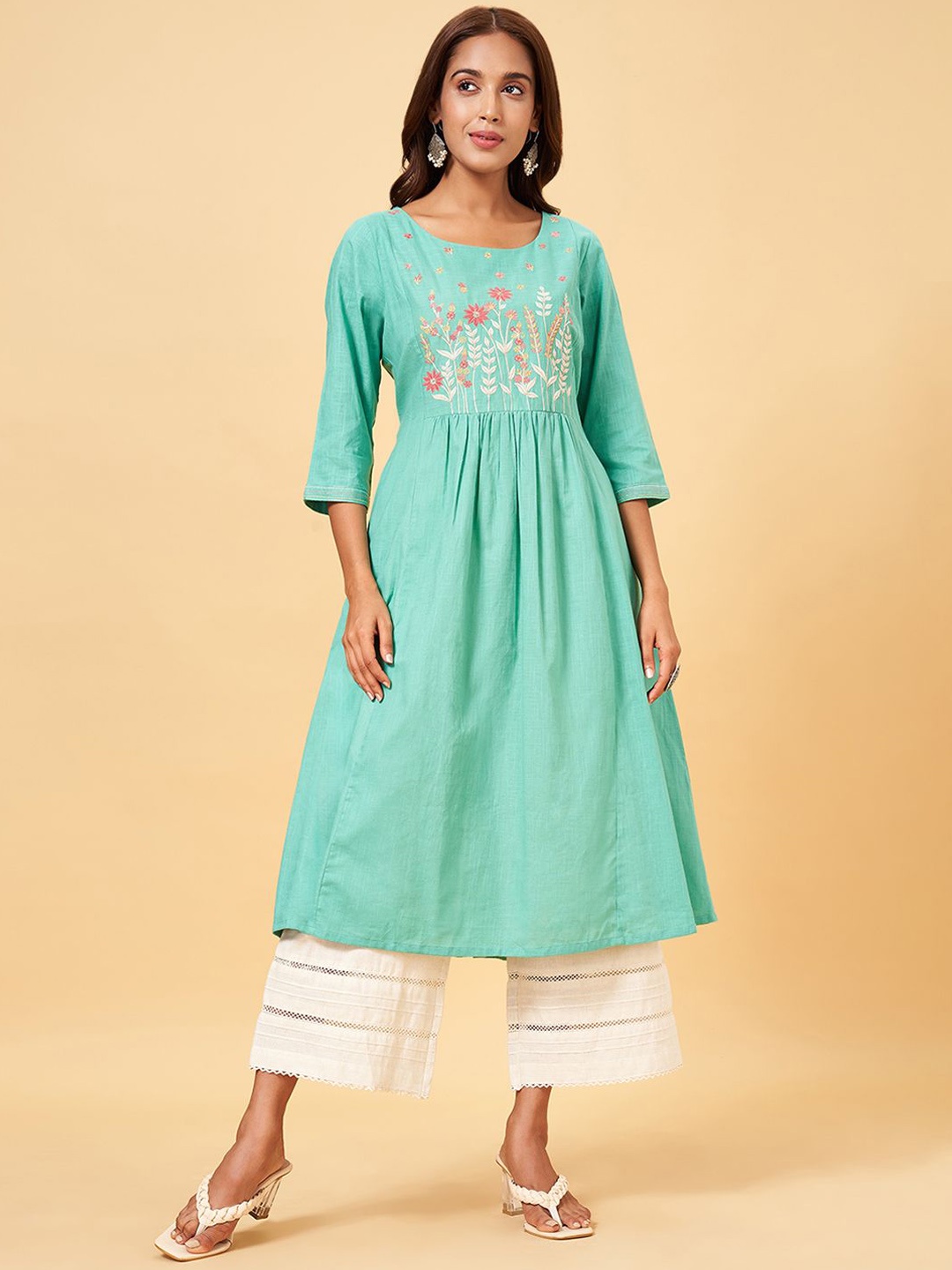 

RANGMANCH BY PANTALOONS Floral Printed Thread Work Pure Cotton A-Line Kurta, Turquoise blue