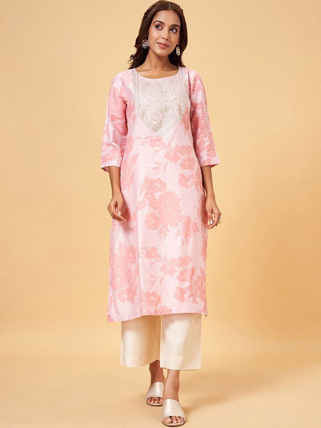 

RANGMANCH BY PANTALOONS Round Neck Floral Printed Straight Kurta, Pink