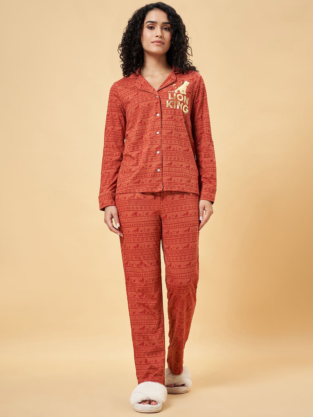 

Dreamz by Pantaloons Women Pure Cotton Graphic Printed Night suit, Rust