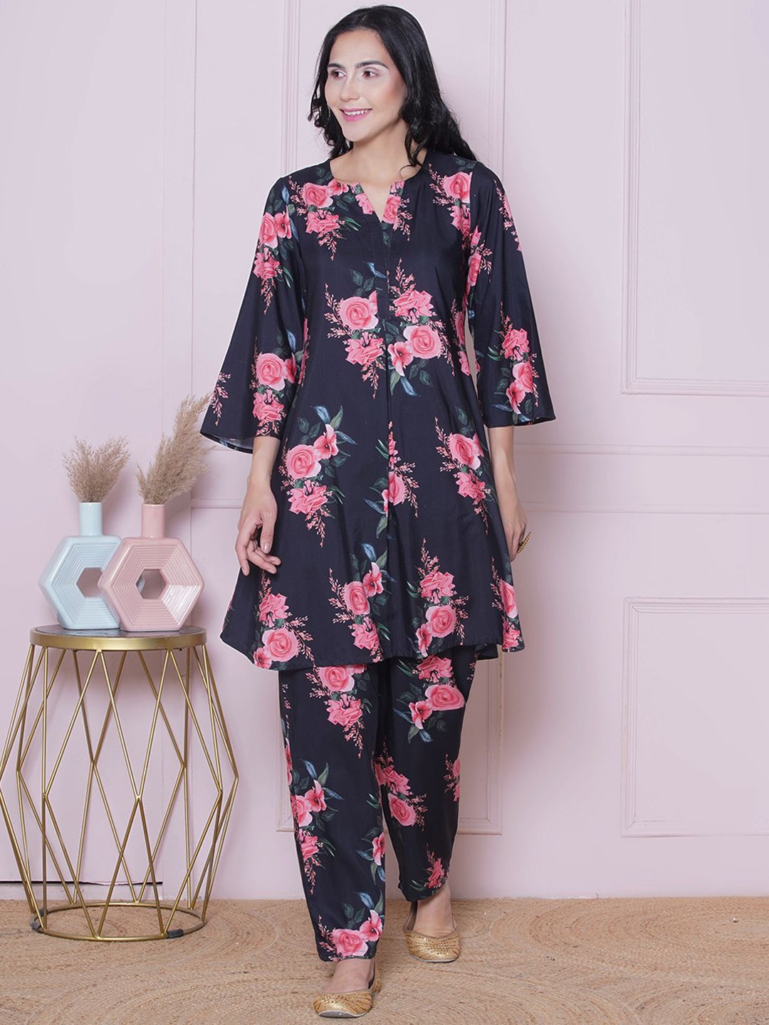 

Bhama Couture Floral Printed Notch Neck A-Line Kurta With Palazzos, Black