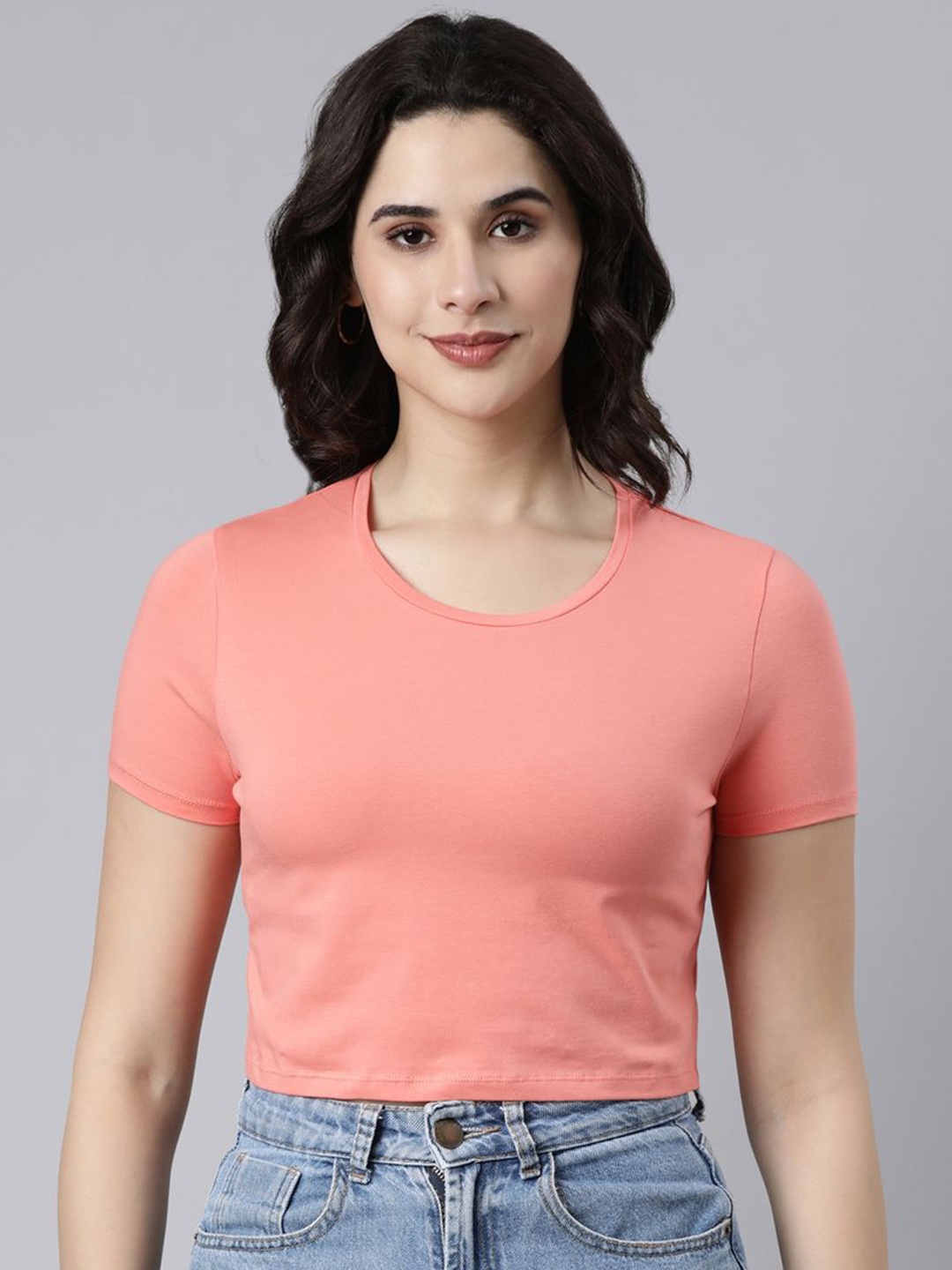 

TWIN BIRDS Solid Women Crop T-shirt, Pink