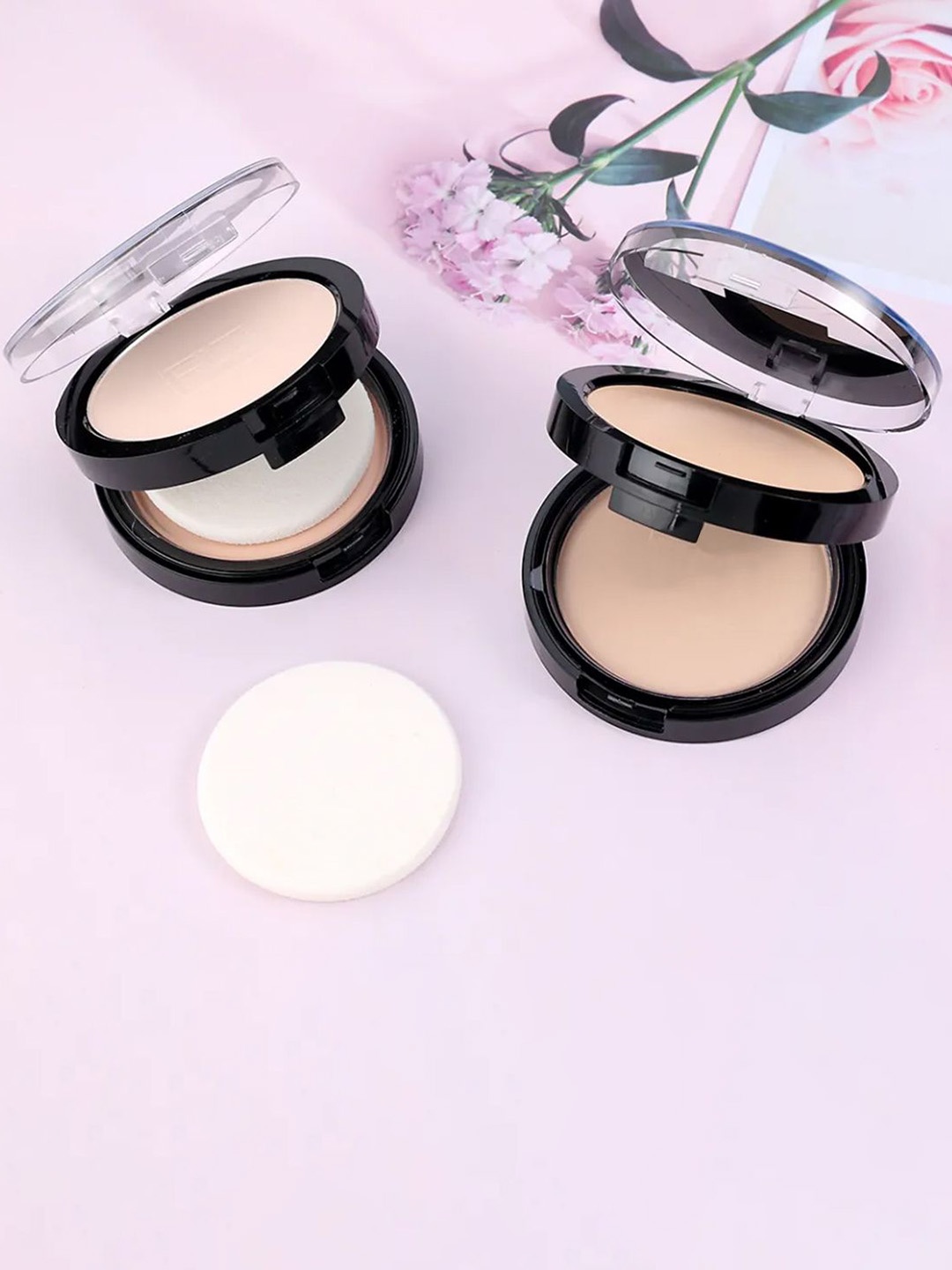 

Adbeni Fit Skin Brighten Moisturize Compact Powder 20g - Shade 03, Beige