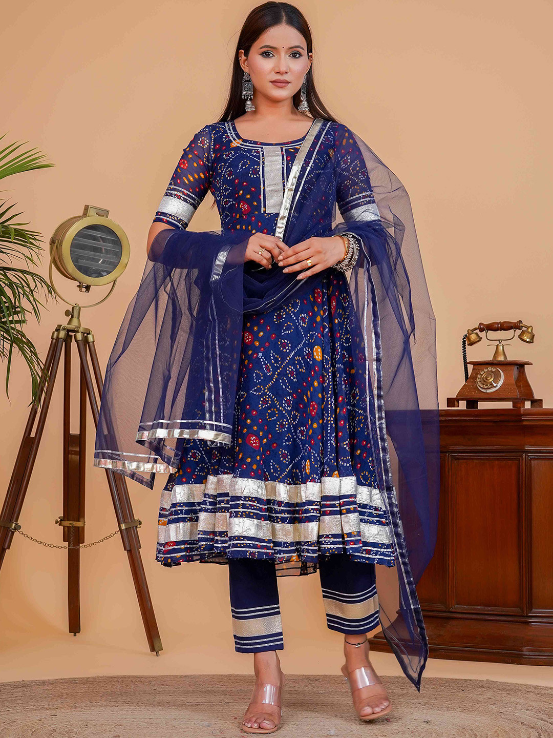 

KHIZAN Bandhani Printed Regular Gotta Patti Kurta with Trousers & Dupatta, Navy blue