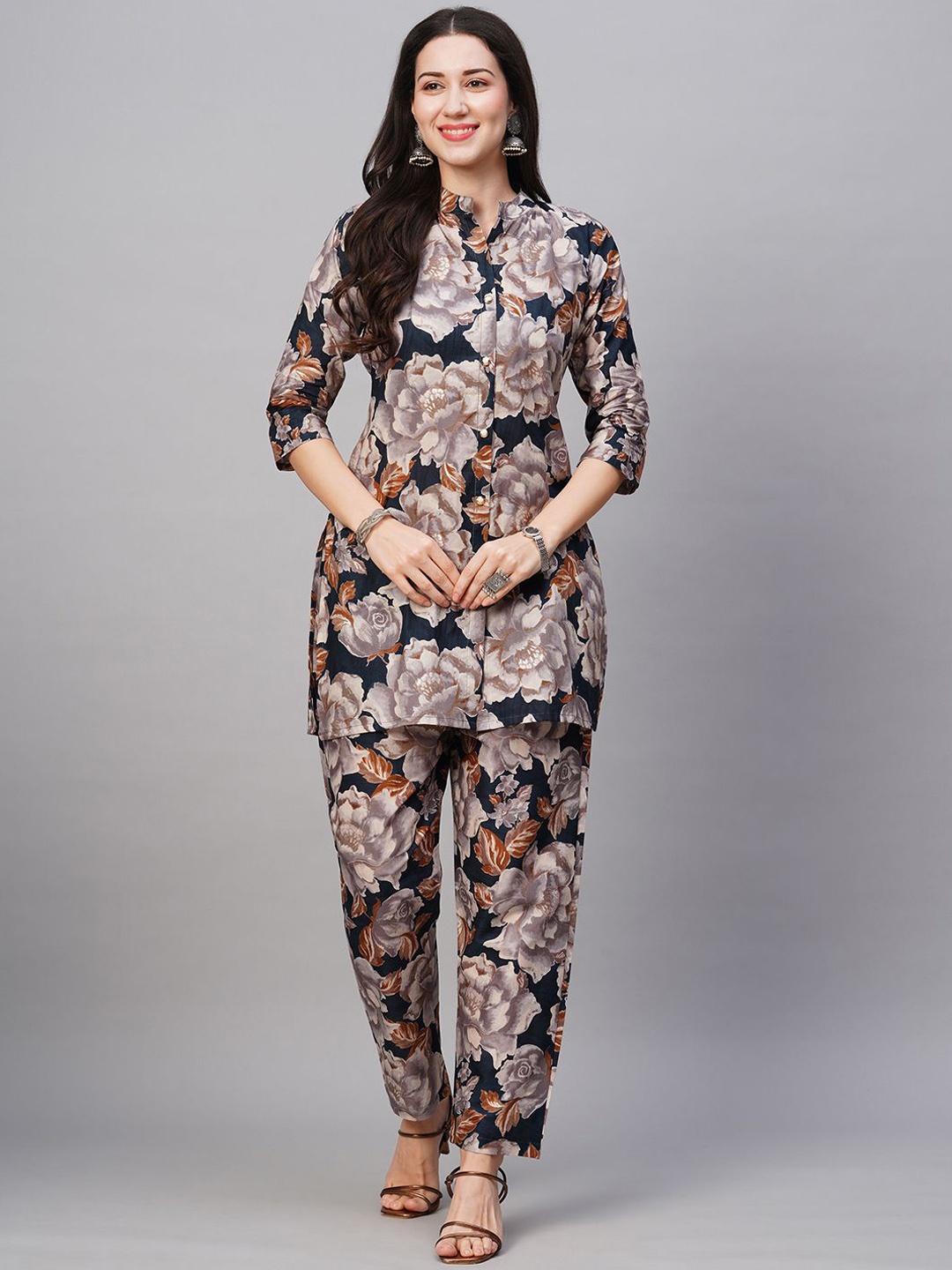 

KALINI Floral Printed Mandarin Collar Regular Pure Cotton Straight Kurti with Trousers, Navy blue