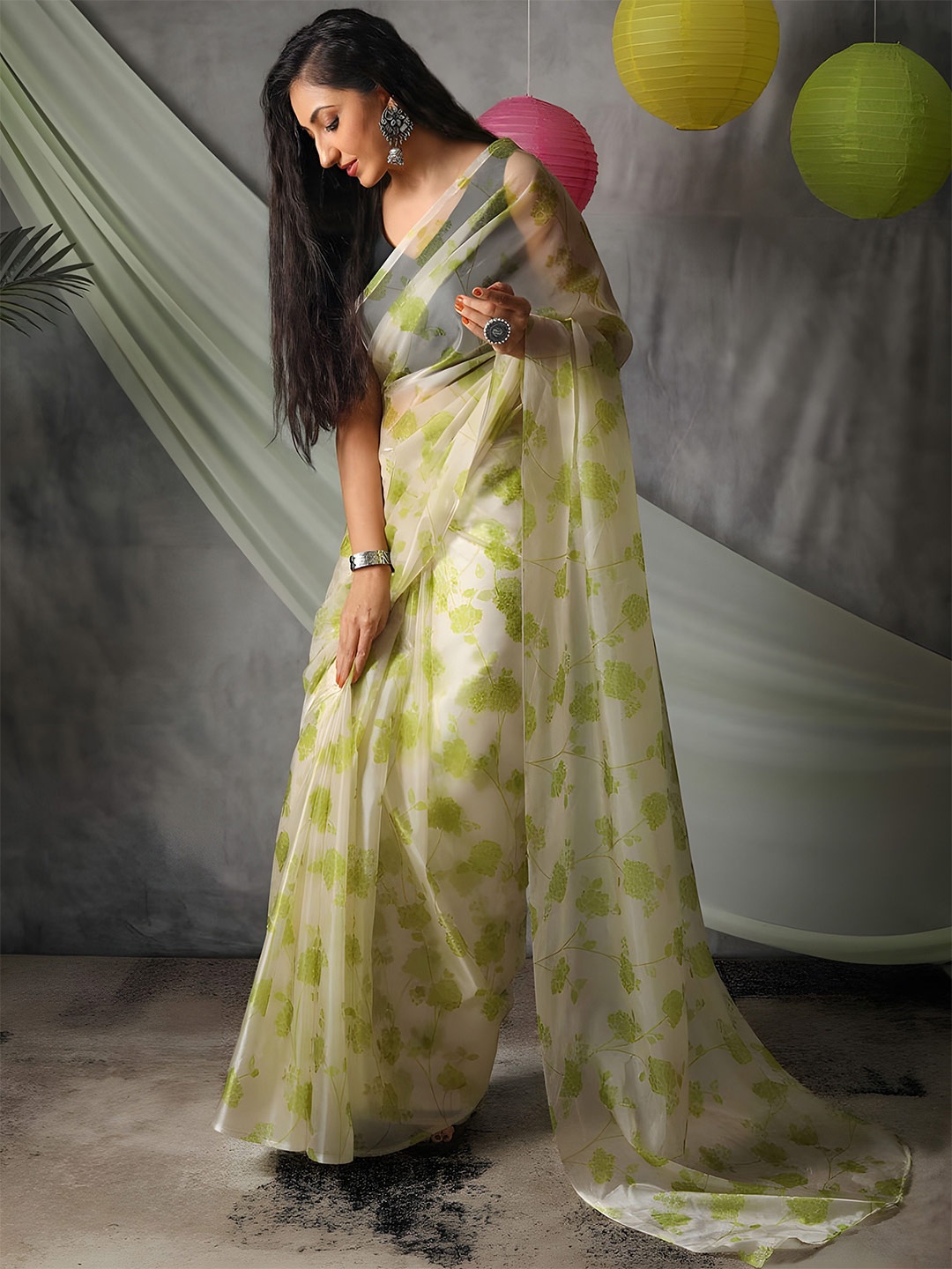 

Anouk Floral Printed Organza Saree, Lime green