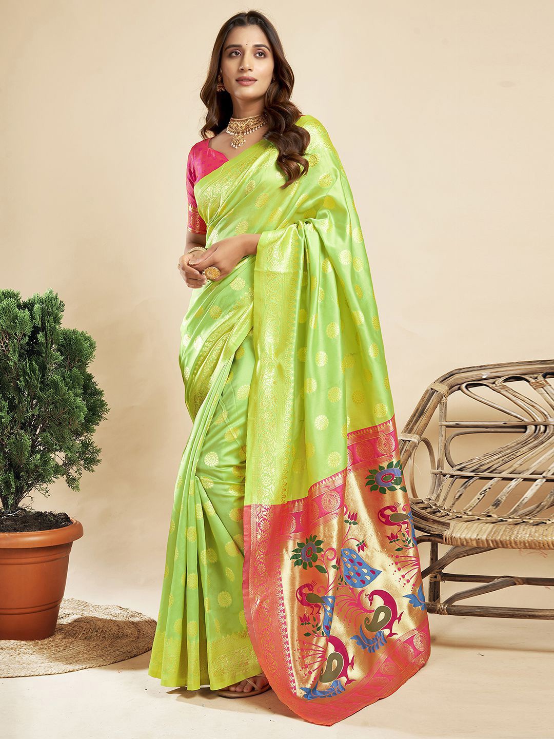 

KALINI Woven Design Zari Pure Silk Paithani Saree, Green