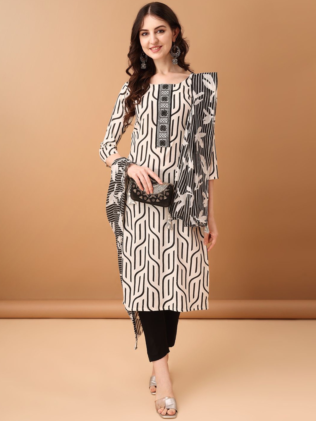 

KALINI Geometric Printed Straight Kurta with Trousers & With Dupatta, Black