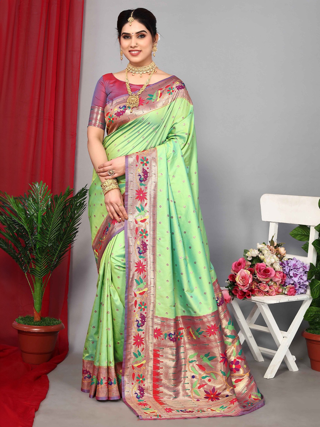 

Aardiva Woven Design Zari Pure Silk Paithani Saree, Lime green