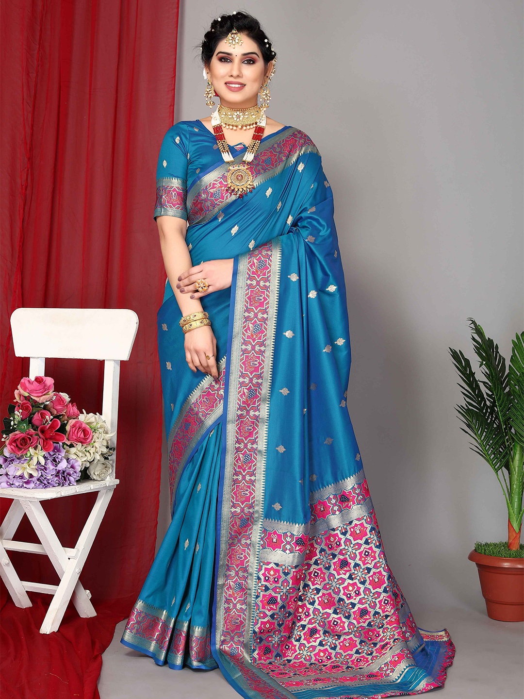 

Aardiva Woven Design Zari Pure Silk Paithani Saree, Blue